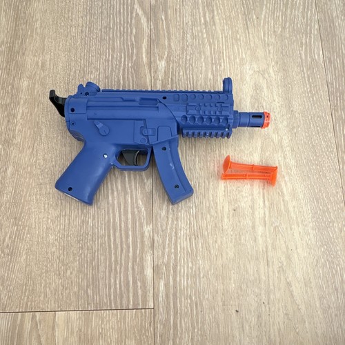 Plastic toy gun with two - a,